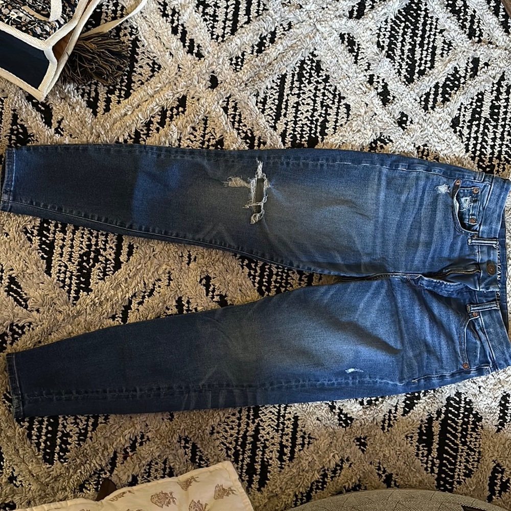 America Eagle skinny luxe jeans size 4 distressed